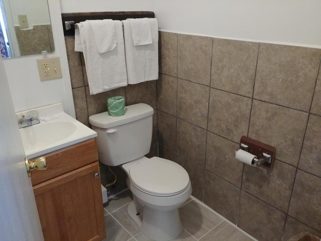 Budget Inn Принстон Экстерьер фото